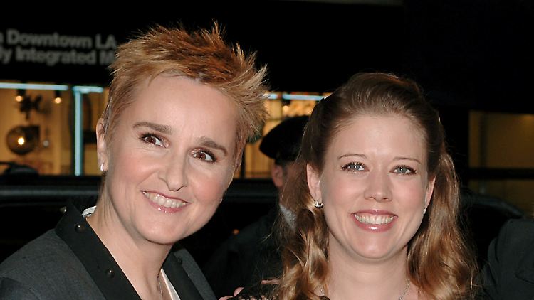 Rock-Star Melissa Etheridge (l) und ihre Ex-Partnerin, Schauspielerin Tammy Lynn Michaels (Archivfoto vom 18.05.2006).