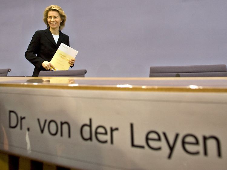 Von der Leyen: "Wir haben zu zögerlich reagiert."