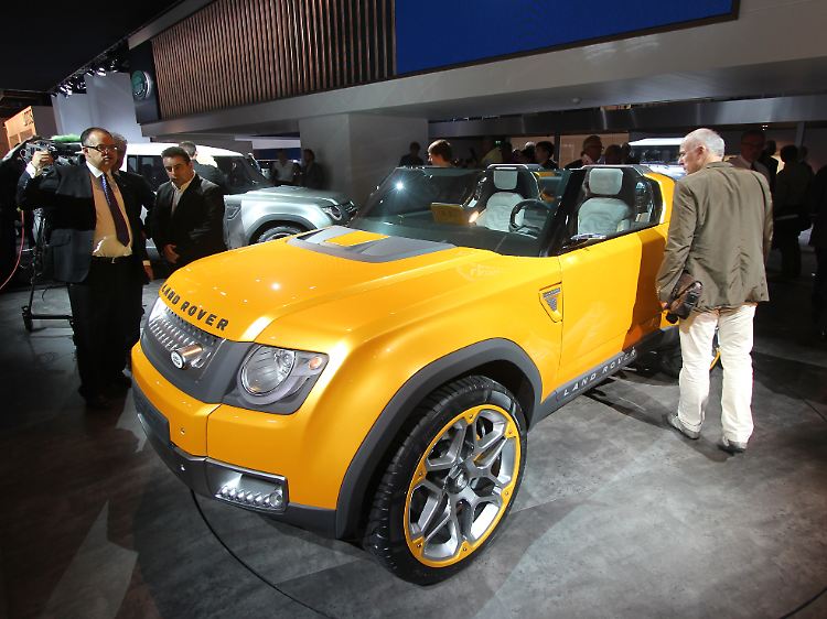 So könnte der Land Rover Defender der Zukunft aussehen. Dass auch ein Cabrio vorstellbar ist, zeigt diese Studie auf der IAA in Frankfurt.