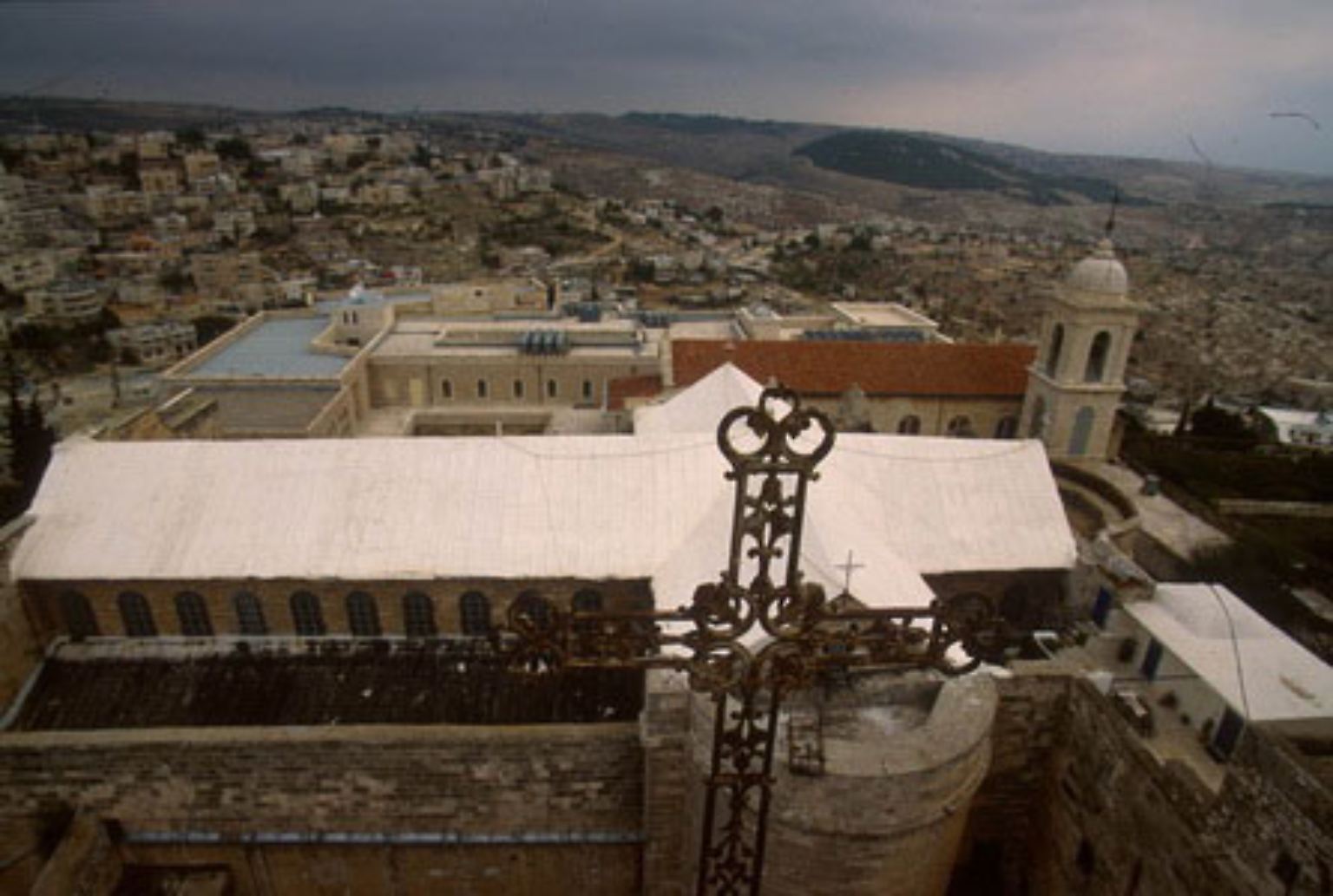 Bethlehem: Unter diesem Dach der heutigen Geburtskirche ist das Jesuskind geboren.