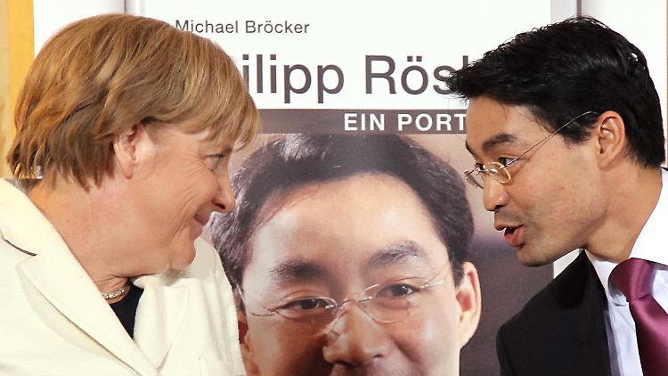 Biegen, aber nicht brechen: Die Stimmung zwischen Merkel und Rösler ist trotz des Streits um Euro-Hilfen gut.