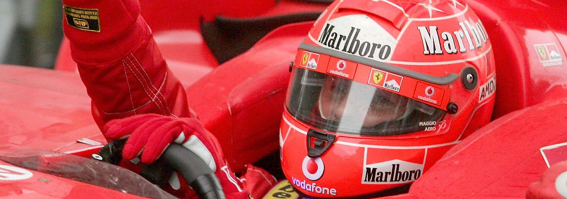 Schumi beim Sieg.