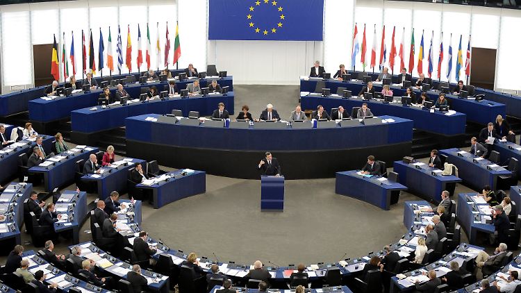 Das Europaparlament will Defizitsünder künftig härter bestrafen.