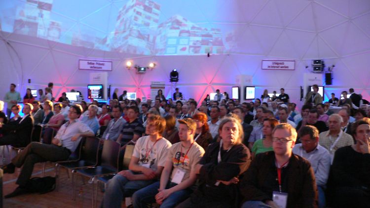 Insgesamt ließen sich rund 9000 Interessierte vor Ort beraten. Die Webseite online-motor-deutschland.de wurde über 500.000 Mal besucht.