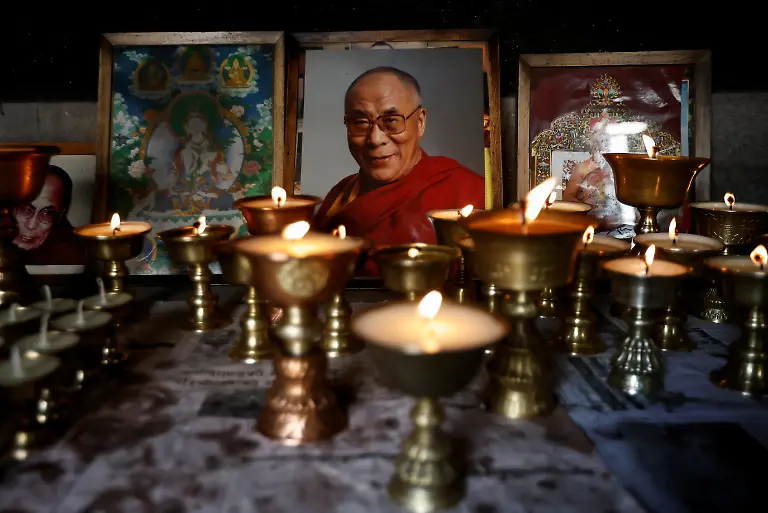 2025-01-08T104958Z-717014171-RC2K5CAE9NPQ-RTRMADP-3-CHINA-QUAKE-TIBET