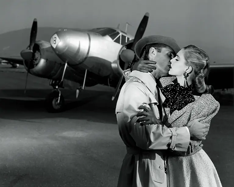 224A-JU-VALENTINO-05707