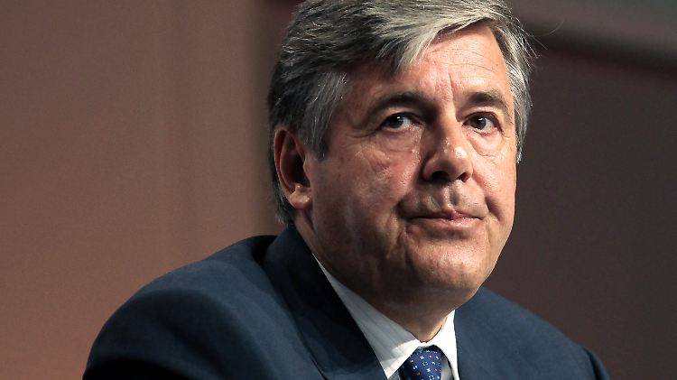 10 Mrd. Euro Vorsteuergewinn sind 2011 bei der Deutschen Bank geplant. Experten sind skeptisch. Sie rechnen damit, dass Bankchef Ackermann das Ziel kassiert.