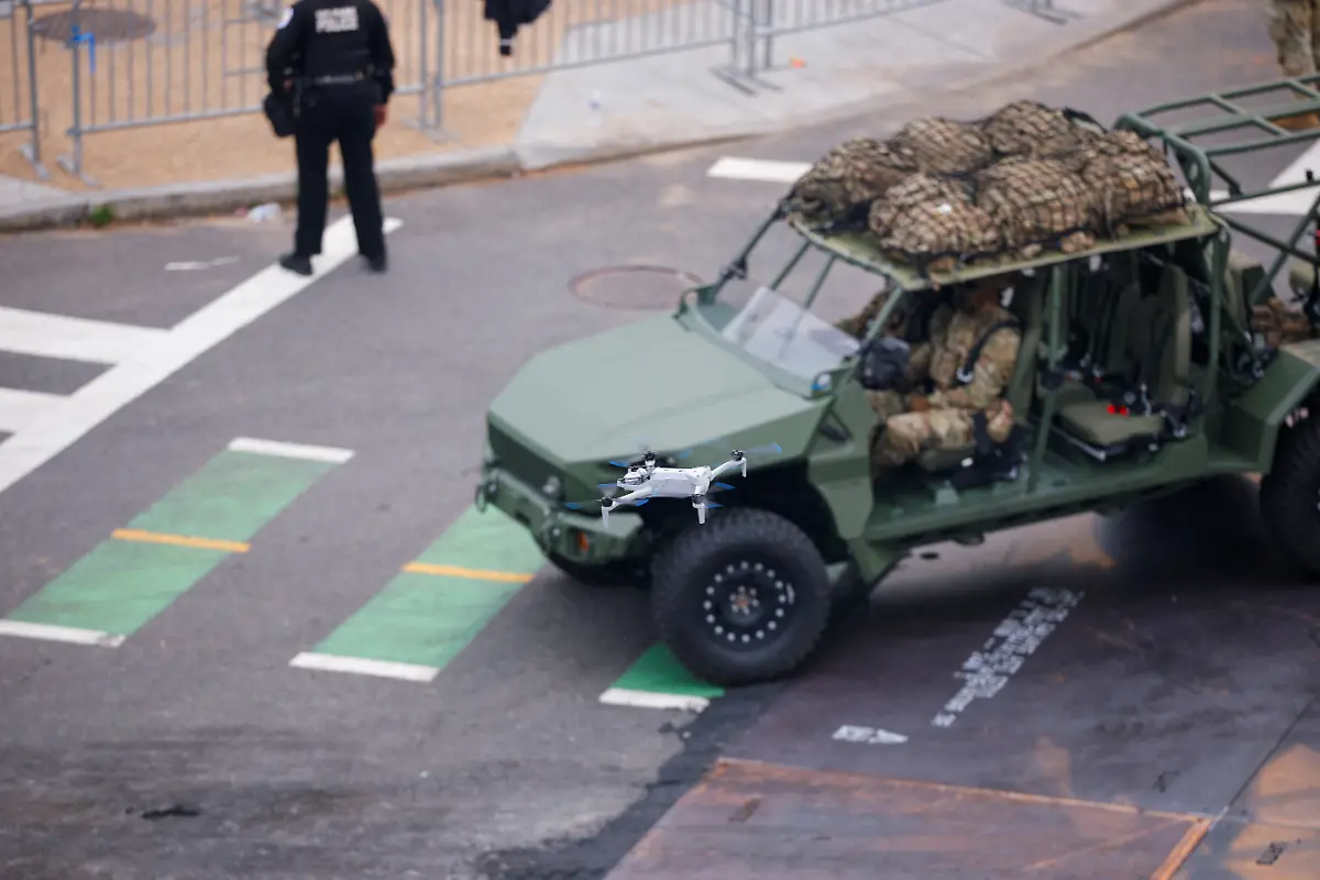 2025-06-15T005909Z-1840874722-RC2N2FA5U1YW-RTRMADP-3-USA-TRUMP-PARADE