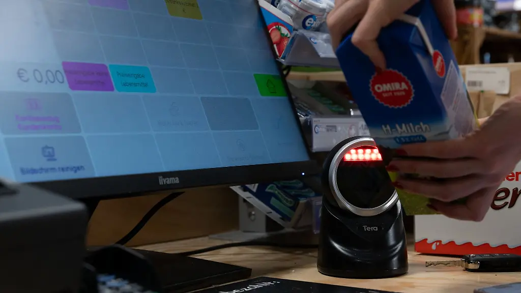 Ginge-es-nach-den-Gruenen-in-Baden-Wuerttemberg-wuerde-es-im-Suedwesten-bald-noch-mehr-personallose-Mini-Supermaerkte-geben