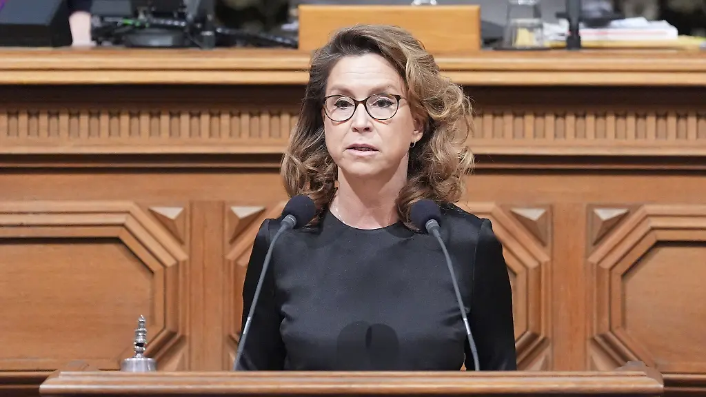 Die-Hamburger-Politikerin-war-fuer-vier-Tage-auf-Einladung-des-Botschafters-in-Israel-Der-Besuch-war-vor-zwei-Jahren-geplant-worden