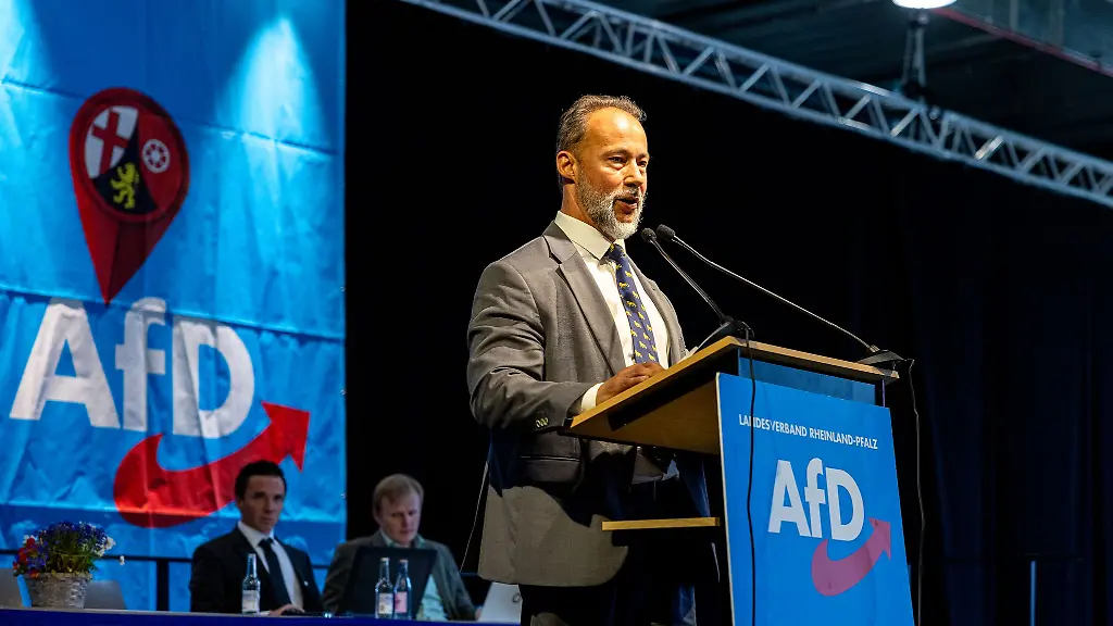 Der-rheinland-pfaelzische-AfD-Parteichef-und-Spitzenkandidat-Jan-Bollinger-will-nach-der-Landtagswahl-im-Maerz-regieren