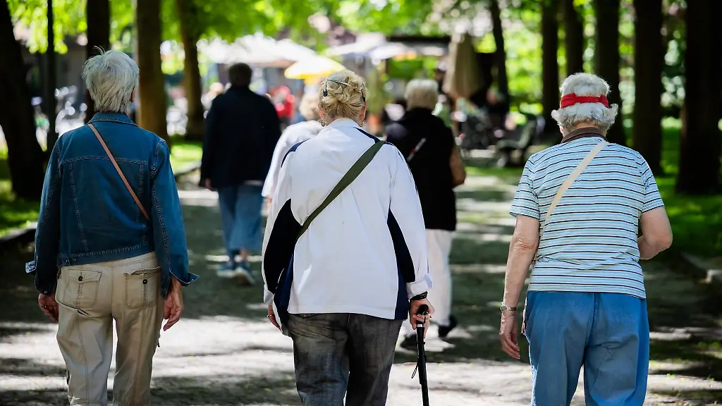 Thueringens-Linke-beklagt-die-Diskriminierung-aelterer-Menschen