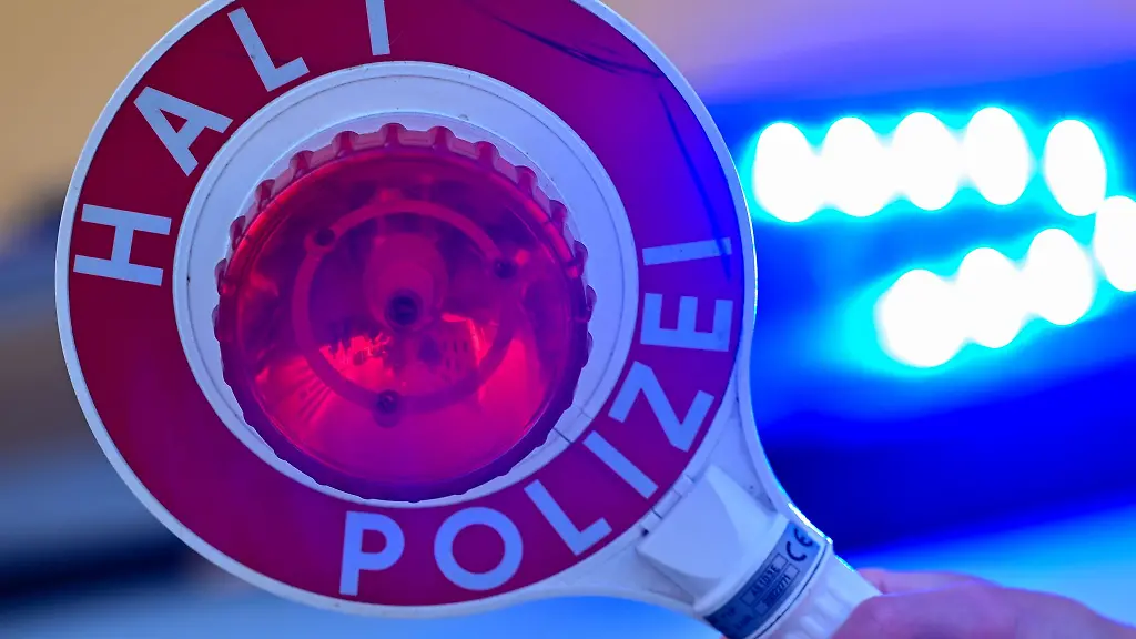 Aus-einer-geplanten-Verkehrskontrolle-der-Polizei-wurde-eine-Verfolgungsfahrt