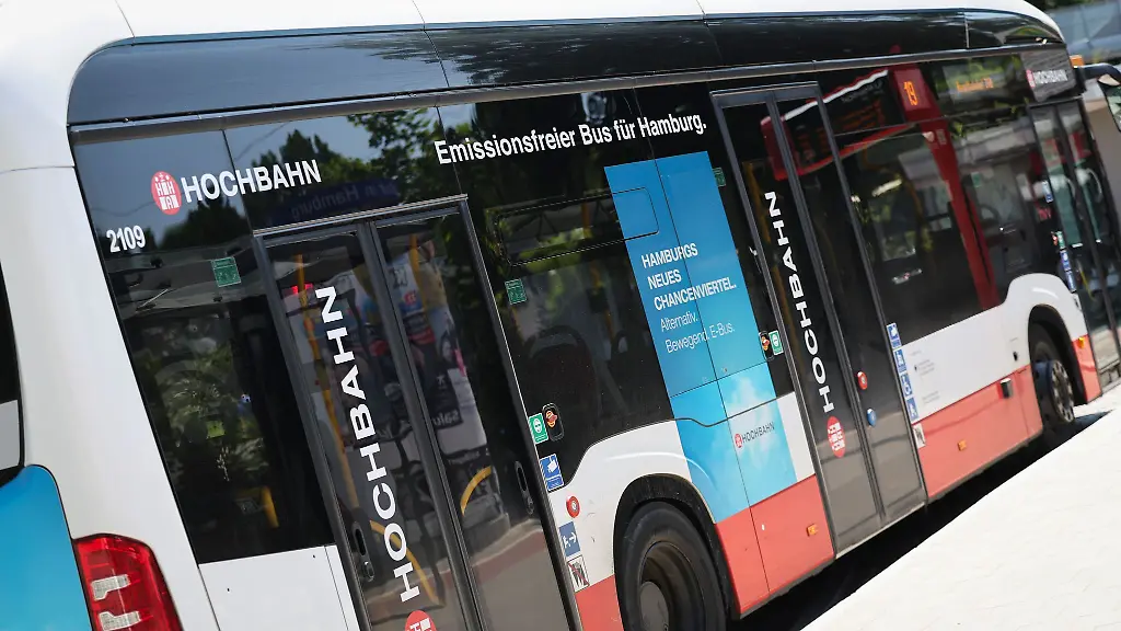 Elektrobusse-kosten-zweieinhalb-bis-dreimal-so-viel-wie-ein-Dieselfahrzeug