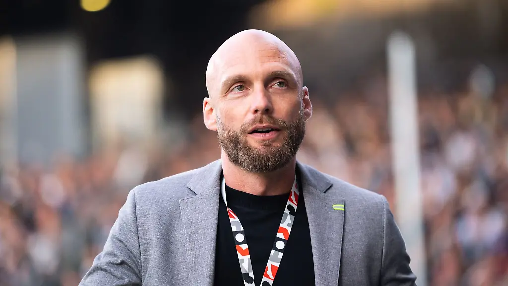 Sportvorstand-Nils-Ole-Book-hat-den-naechsten-Neuzugang-fuer-die-SV-Elversberg-perfekt-gemacht