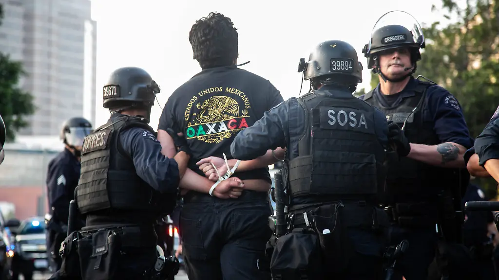 98c6722a35f2cc52c03539ed80365b16