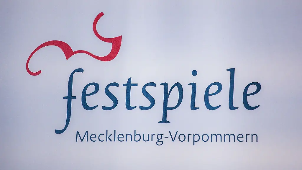 Die-Festspiele-Mecklenburg-Vorpommern-feiern-dieses-Jahr-ihren-35-Geburtstag-Geplant-sind-bis-Mitte-September-landesweit-mehr-als-130-Veranstaltungen