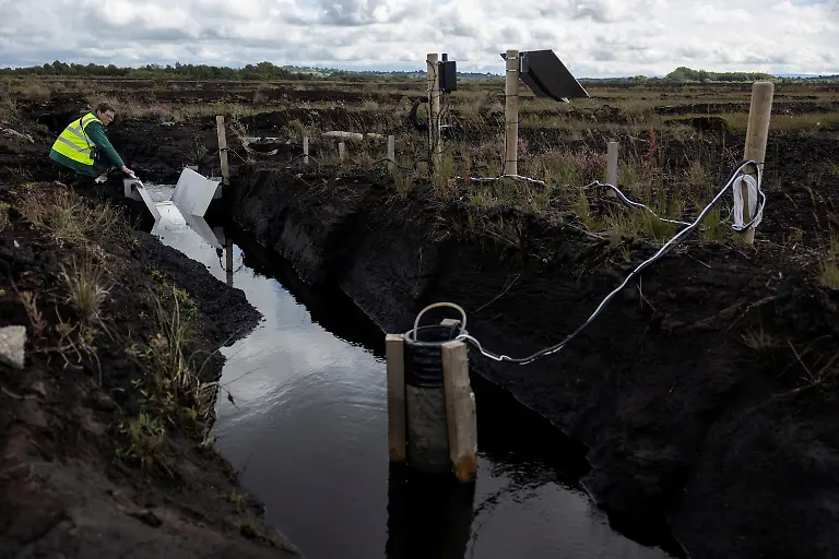 2025-06-07T113446Z-1992885558-RC2ZY2AOQSLU-RTRMADP-3-IRELAND-ENERGY-PEATLANDS