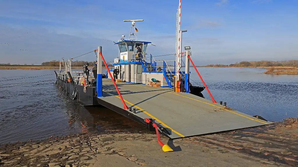 Warum-das-Auto-von-der-Faehre-rollte-war-zunaechst-unklar