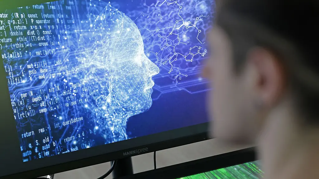 Kuenstliche-Intelligenz-kann-Terrabytes-an-Daten-in-Windeseile-durchkaemmen-und-Fahnder-gezielt-unterstuetzen