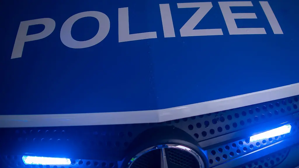 Ein-Betrugsversuch-mit-umgeklebten-Etiketten-in-einem-Supermarkt-ruft-die-Polizei-auf-den-Plan