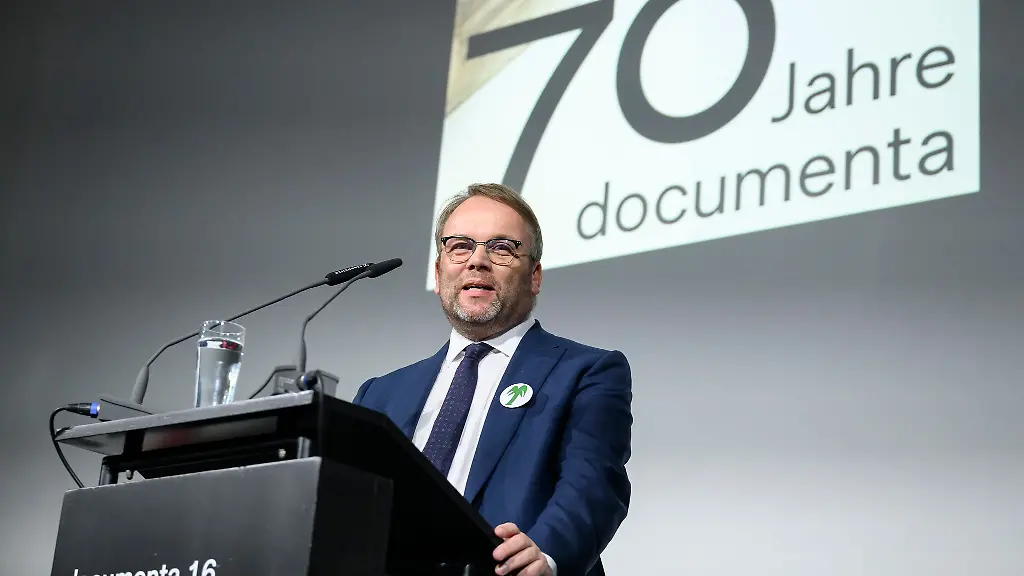 Kunst-und-Kulturminister-Gremmels-wuerdigte-die-documenta
