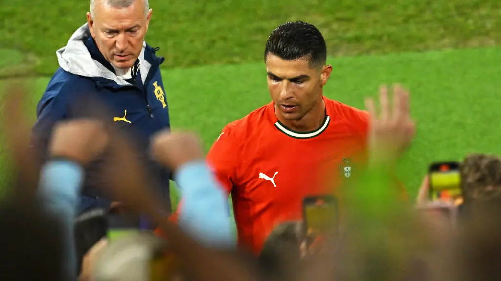 18d2f8e7c246a63750309b9cf51ab546