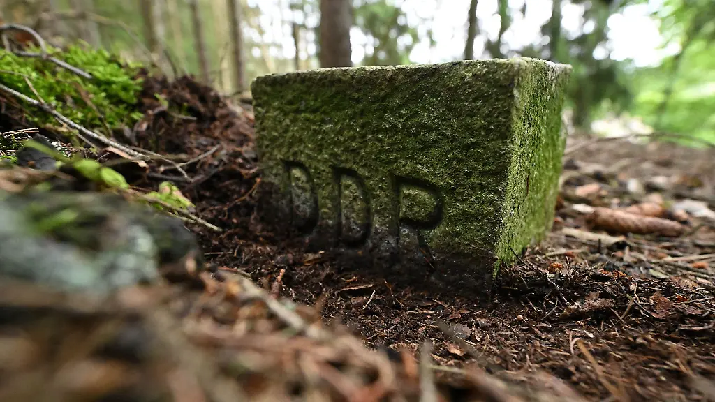 Trekkingplaetze-fuer-Naturerlebnisse-am-Gruenen-Band-in-Thueringen