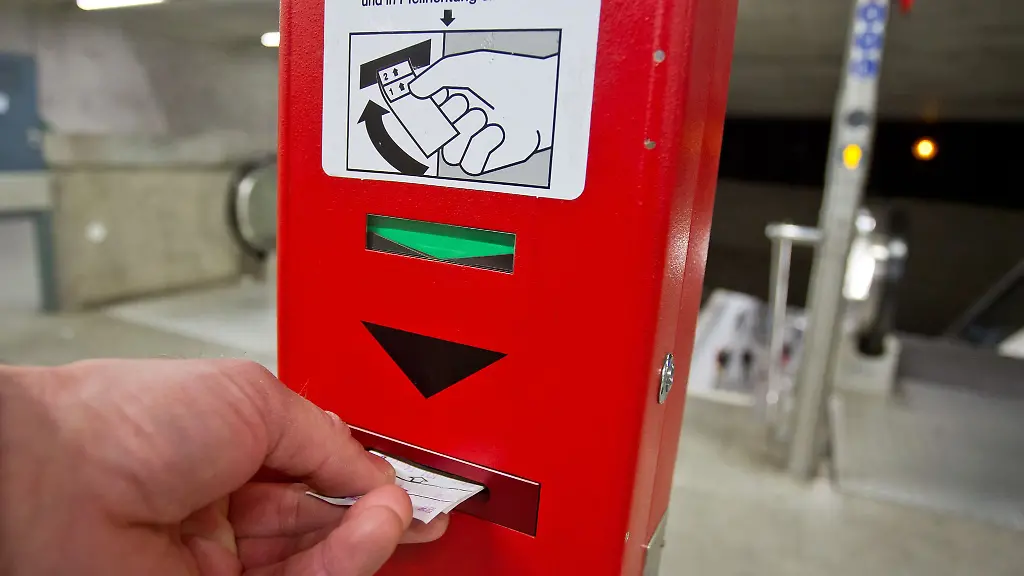 Westfalentarif-schafft-als-erster-der-vier-NRW-Verkehrsverbuende-die-Entwerter-ab