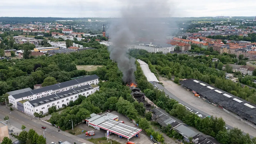 Der-Zustand-des-Gebaeudes-macht-eine-schnelle-Brandbekaempfung-schwierig
