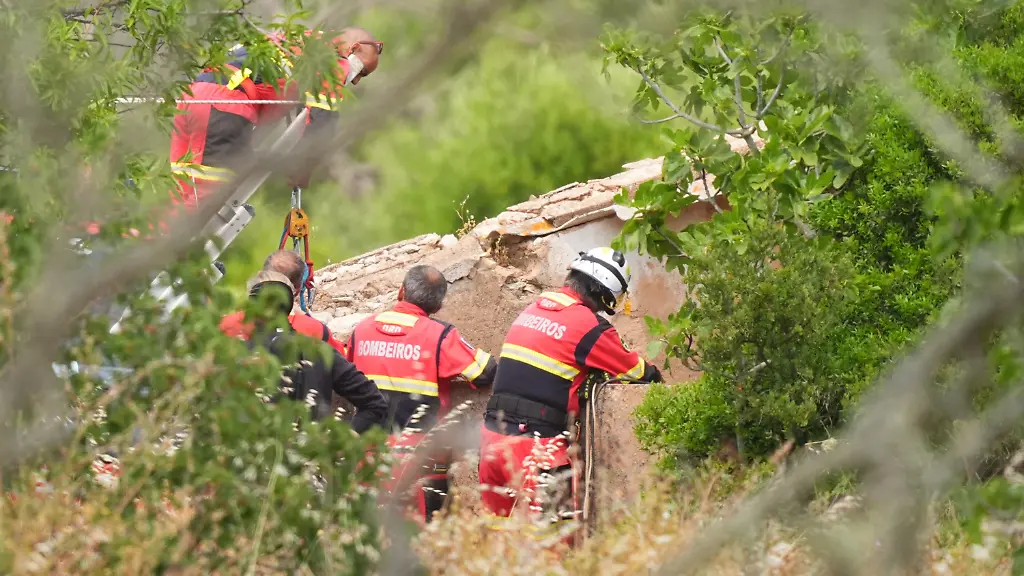 9daa4c6b557043cc632e9f317f785375