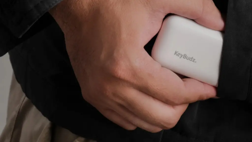 Mit-dem-richtigen-Reinigungswerkzeug-bleiben-AirPods-hygienisch-sauber