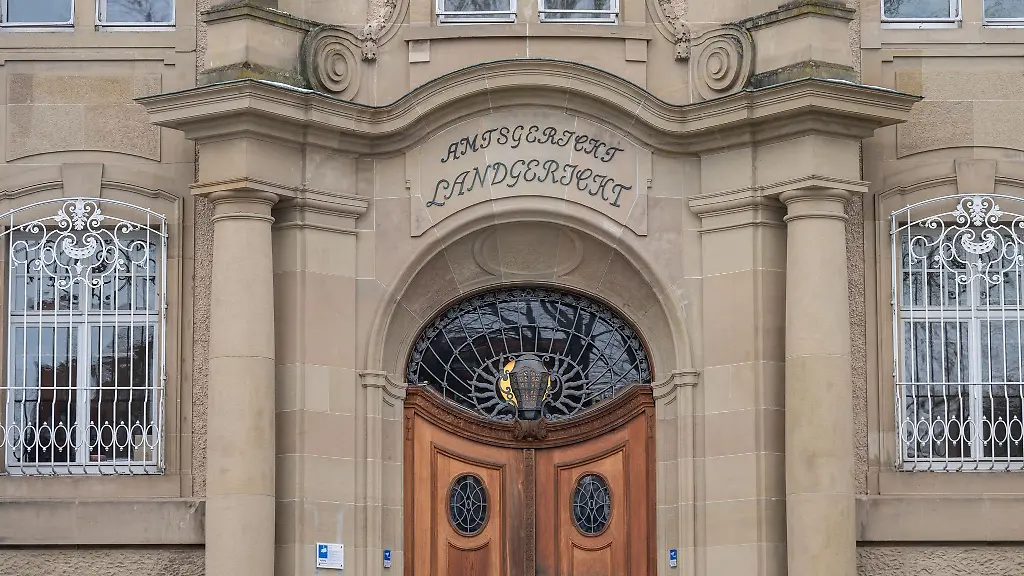 Nach-dem-Schuss-auf-einen-Zwoelfjaehrigen-in-einem-Wohnhaus-startet-Mitte-Juni-der-Prozess-in-Rottweil