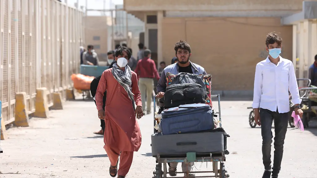 2021-08-29T124758Z-760528454-RC2ZEP9RDF9G-RTRMADP-3-AFGHANISTAN-CONFLICT-IRAN-BORDER