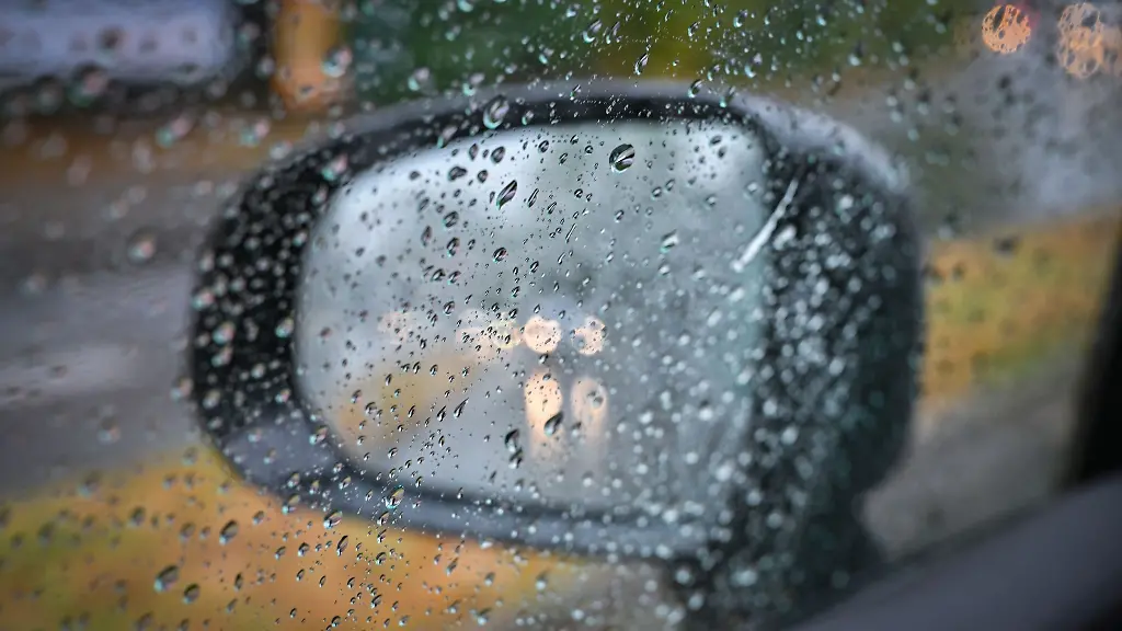 Viel-Regen-und-feuchte-gewittrige-Luftmassen-kuendigt-der-Deutsche-Wetterdienst-auch-fuer-den-Wochenstart-an