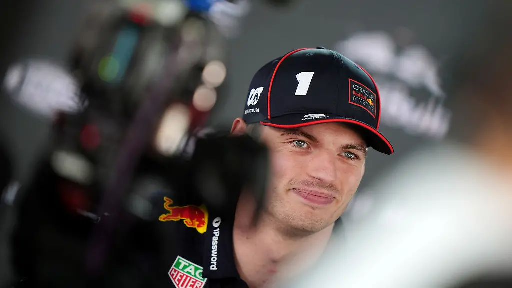 Verstappen-steht-nach-seiner-Rammattacke-im-Fokus-der-Kritik