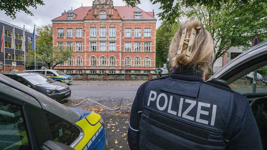 Androhungen-von-Straftaten-an-Schulen-nehmen-ein-erschreckendes-Ausmass-an