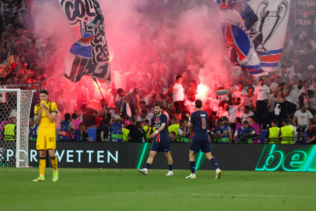 f637586f0868660564d42ceec941223d