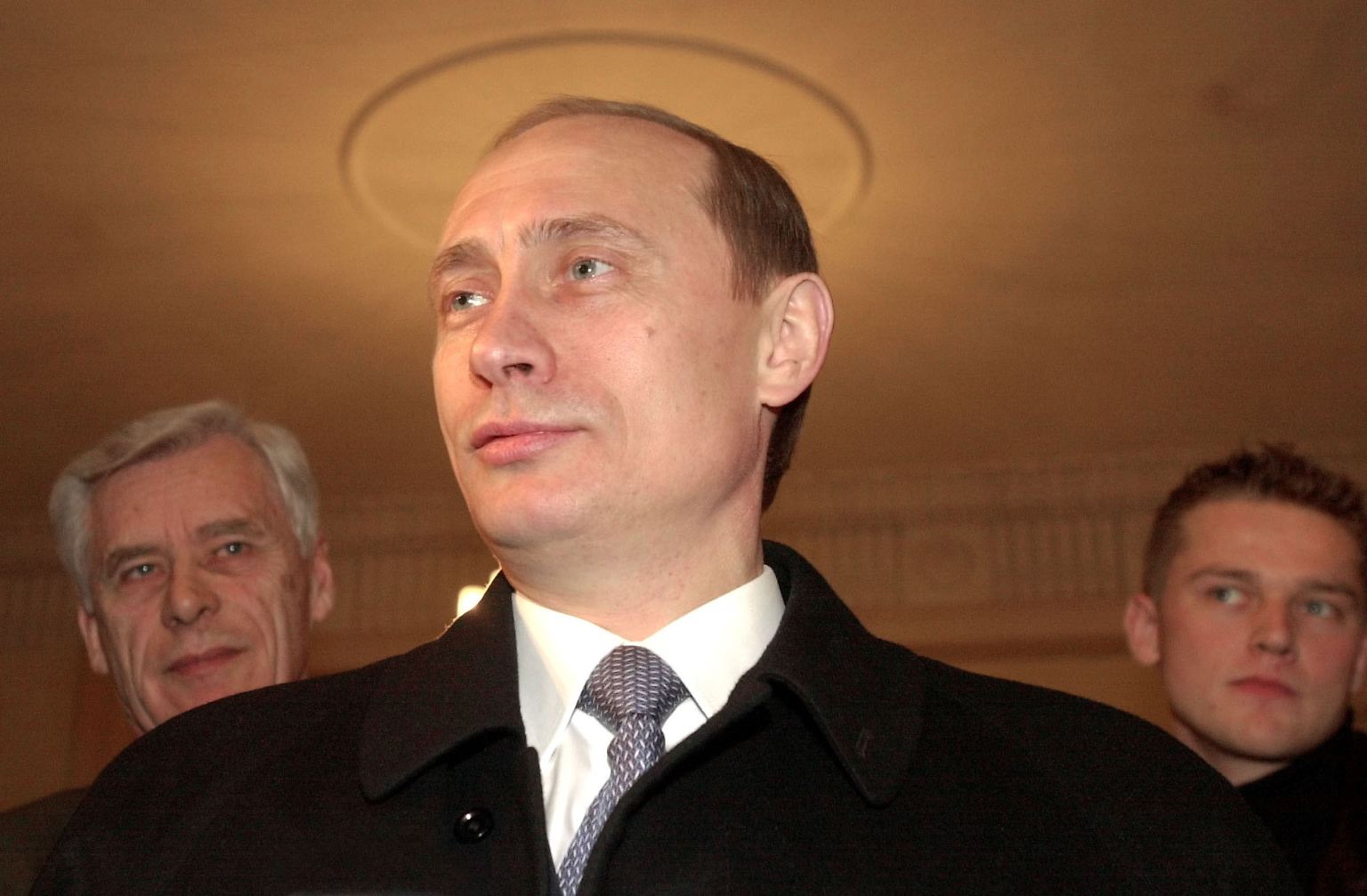 "Putin für immer", …