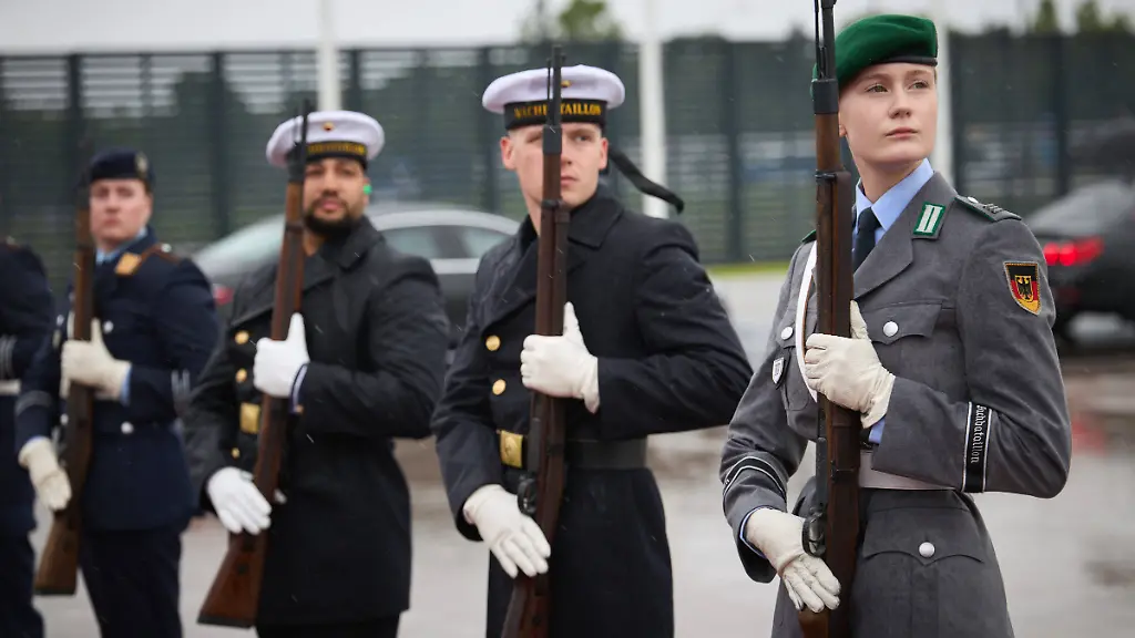 35f460e5f016d1f72cf691aeea6956f2