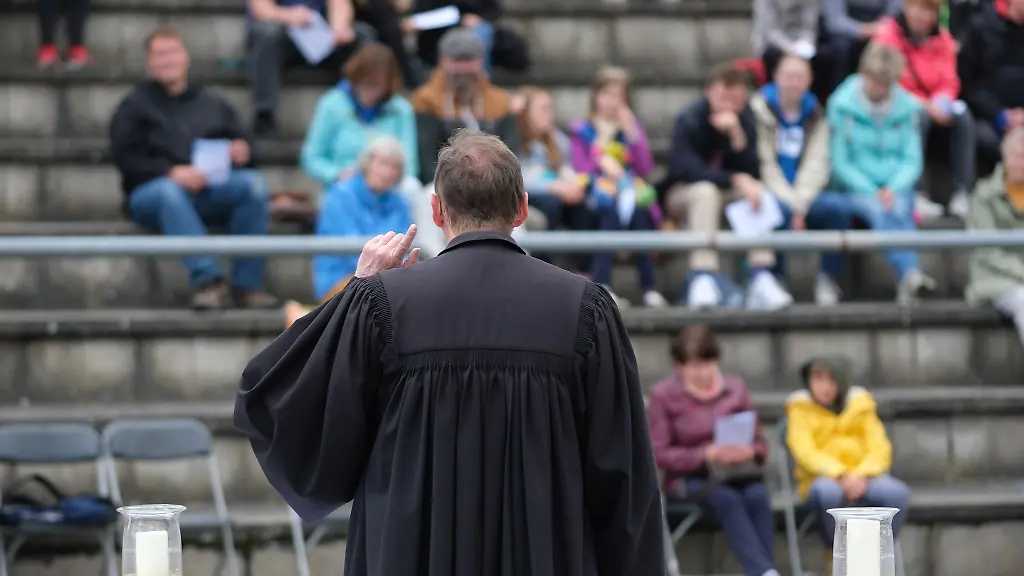 40-Tage-nach-Ostersonntag-wird-Christi-Himmelfahrt-gefeiert-gern-besonders-und-an-der-frischen-Luft