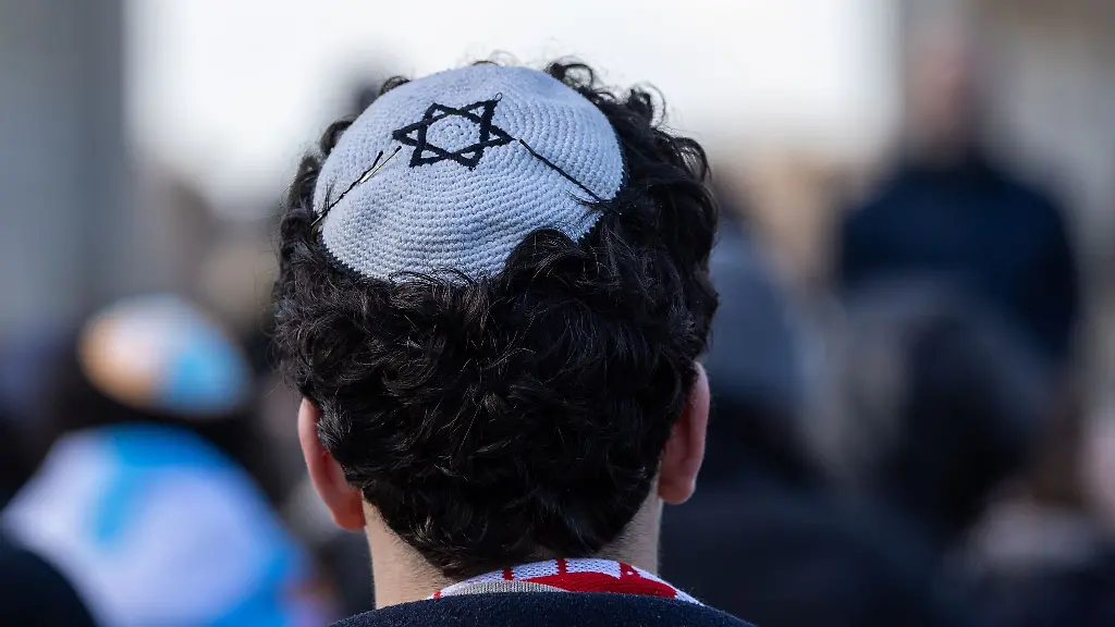 Viele-juedische-Schueler-und-Studierende-leben-in-Deutschland-mit-Angst-vor-Anfeindungen