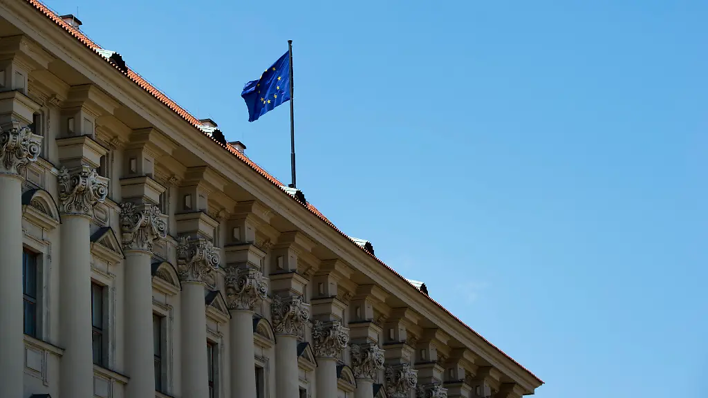 5b079f9ddfbcb72e637ea24f22e2199b