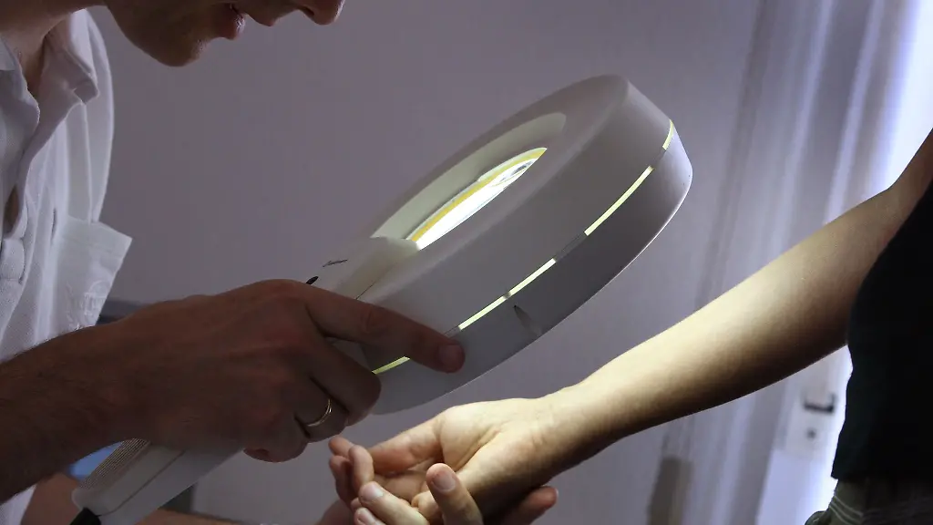 Wer-regelmaessig-zur-Vorsorge-geht-verringert-das-Risiko-an-Hautkrebs-zu-sterben