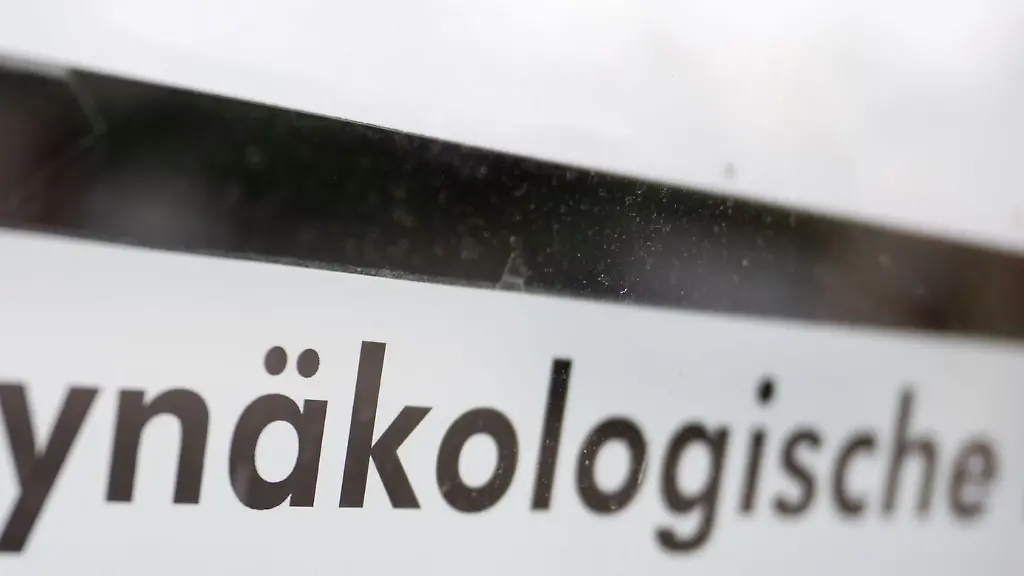 Gesundheitswesen-und-medizinische-Forschung-sind-zu-wenig-auf-die-Beduerfnisse-von-Frauen-und-Maedchen-ausgerichtet-kritisiert-die-SPD-Landtagsfraktion-Symbolfoto