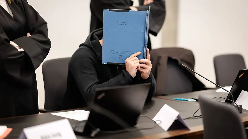 Der-Angeklagte-hatte-die-Tat-am-ersten-Prozesstag-eingeraeumt