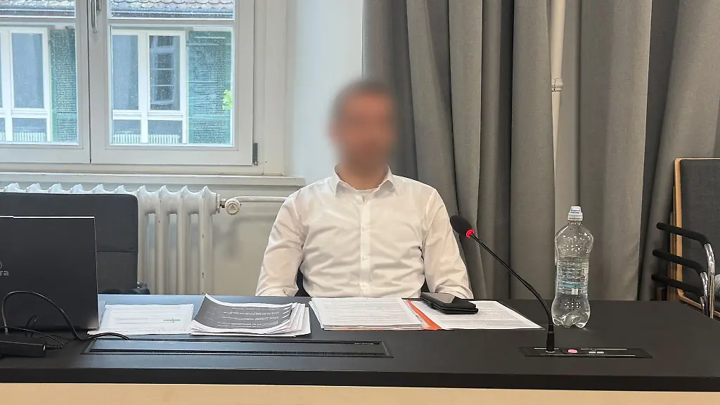 Vor-Gericht-zeigte-sich-der-Angeklagte-gelaeutert