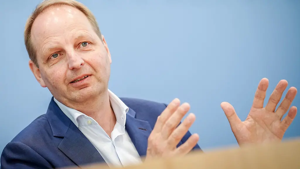 Der-fruehere-Berliner-Bundestagsabgeordnete-Heilmann-ist-weiter-Vorsitzender-der-Klimaunion