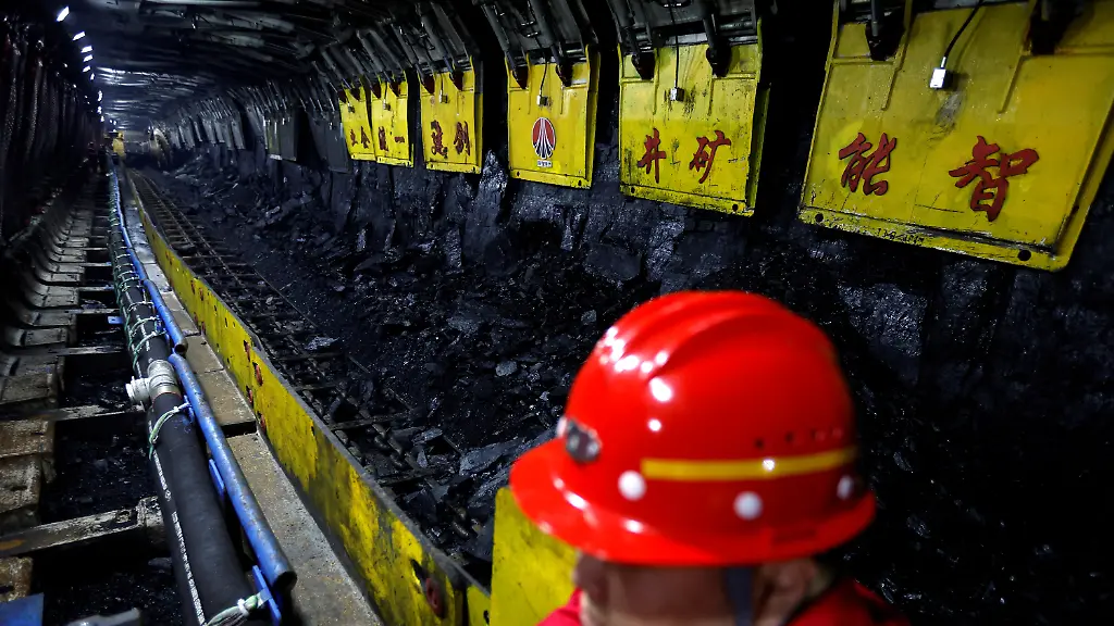 2023-04-26T104801Z-2043032571-RC22M0AS2P3Q-RTRMADP-3-CHINA-COAL-MINING
