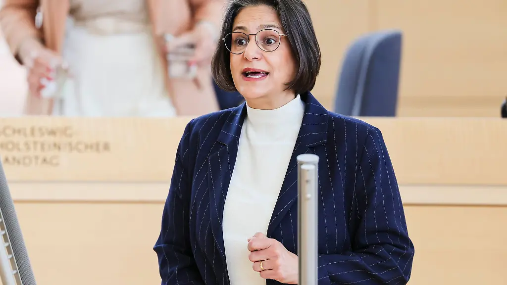 Oppositionsfuehrerin-Serpil-Midyatli-SPD-stellt-der-Koalition-ein-schlechtes-Zwischenzeugnis-aus